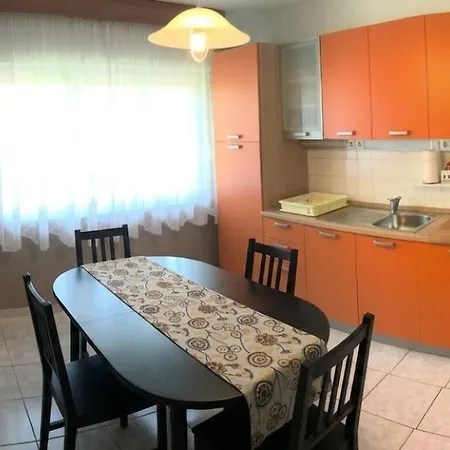 Luka Apartment