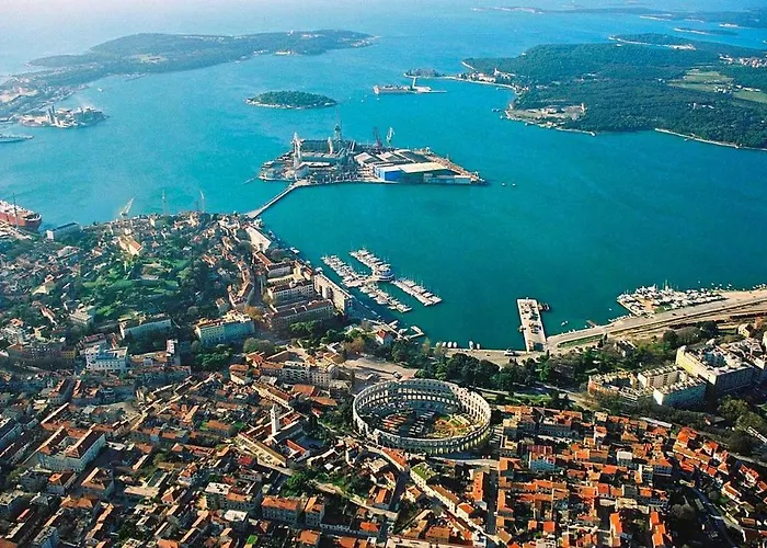 Luka Διαμέρισμα *